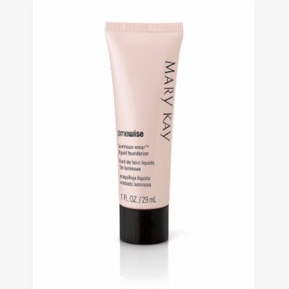 🟠 TimeWise Luminous Wear Liquid Foundation